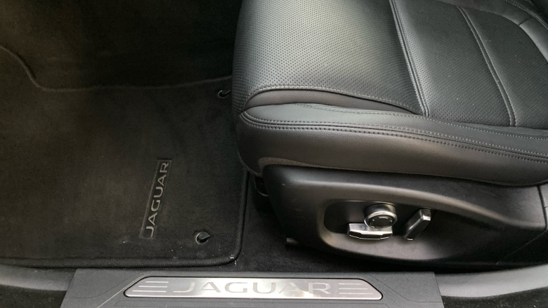 Jaguar XE 2.0d S 4dr Auto Diesel Saloon